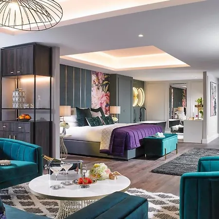 Fairways Hotel 4*